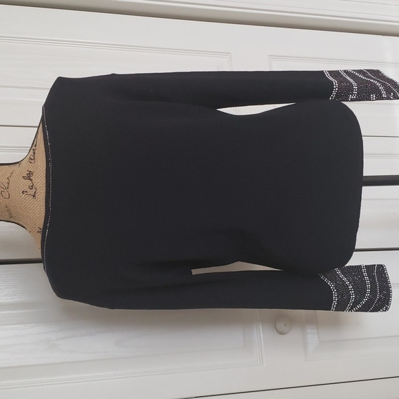 ST.John Evening Knit Blouse, Size M. - Picture 5 of 13